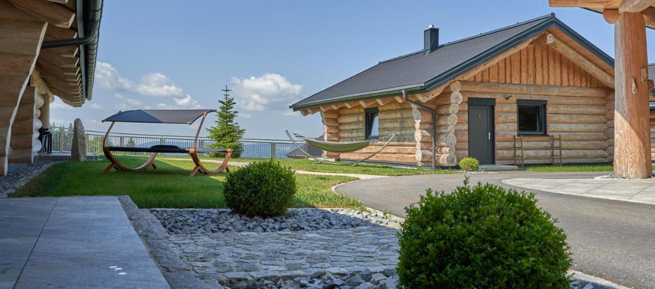 Blockhausen Luxus Chalets Oberschwarzenberg Экстерьер фото